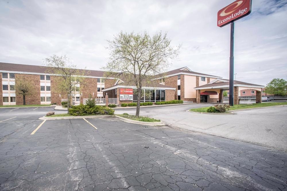 Econo Lodge Марион Екстериор снимка