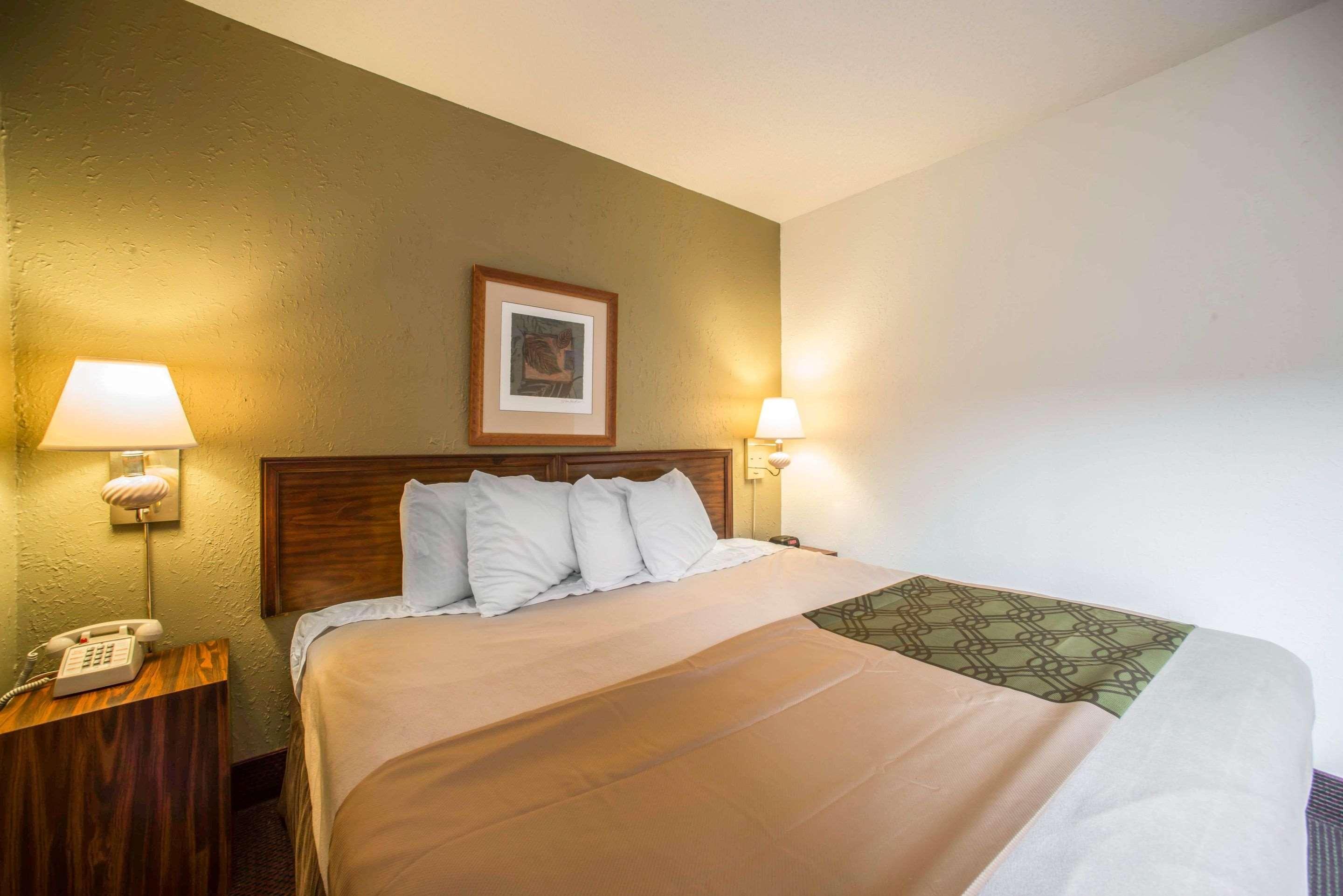 Econo Lodge Марион Екстериор снимка
