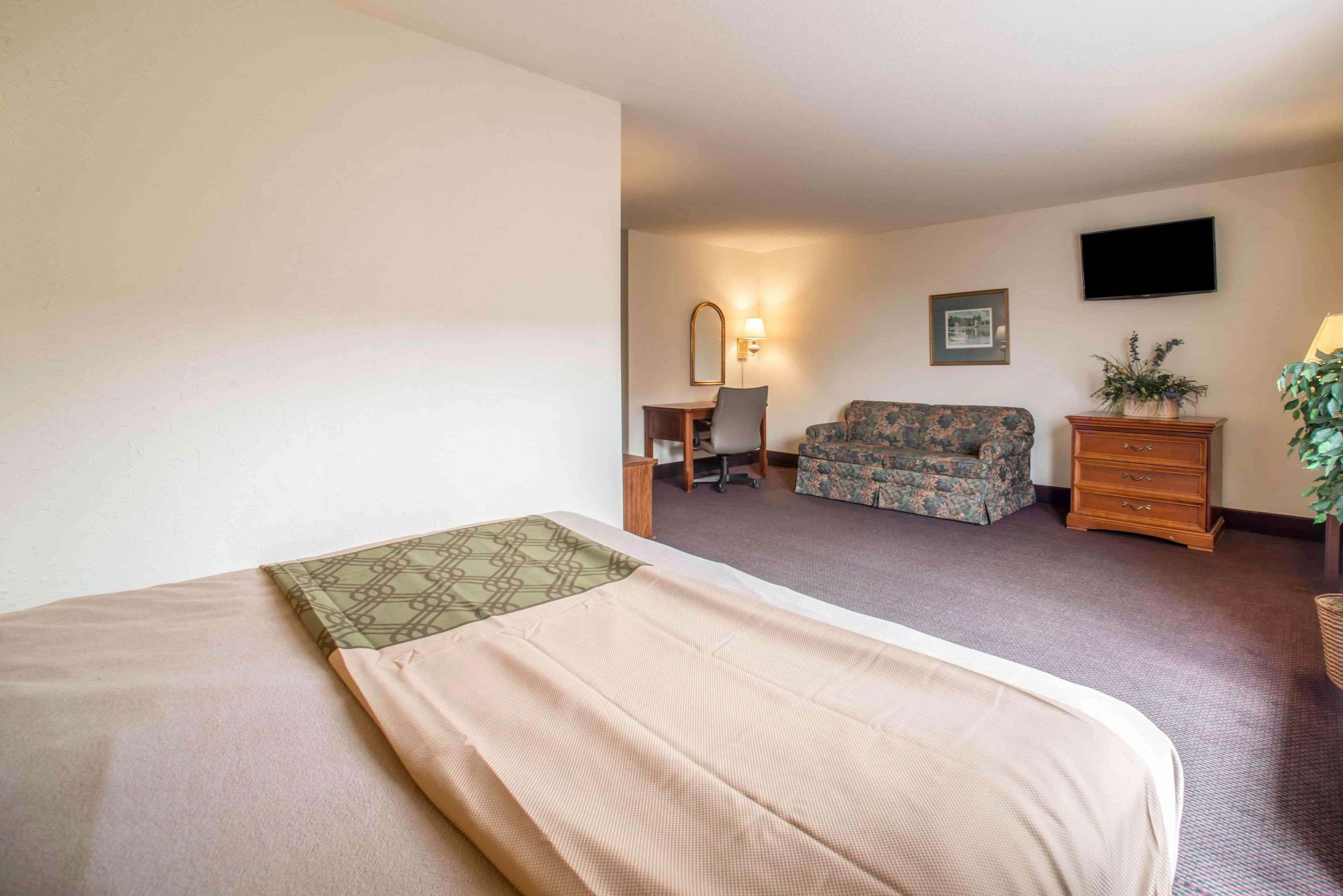 Econo Lodge Марион Екстериор снимка